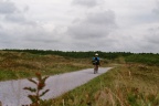 Texel: Ligfietsen op het fietspad bij de Westerslag
