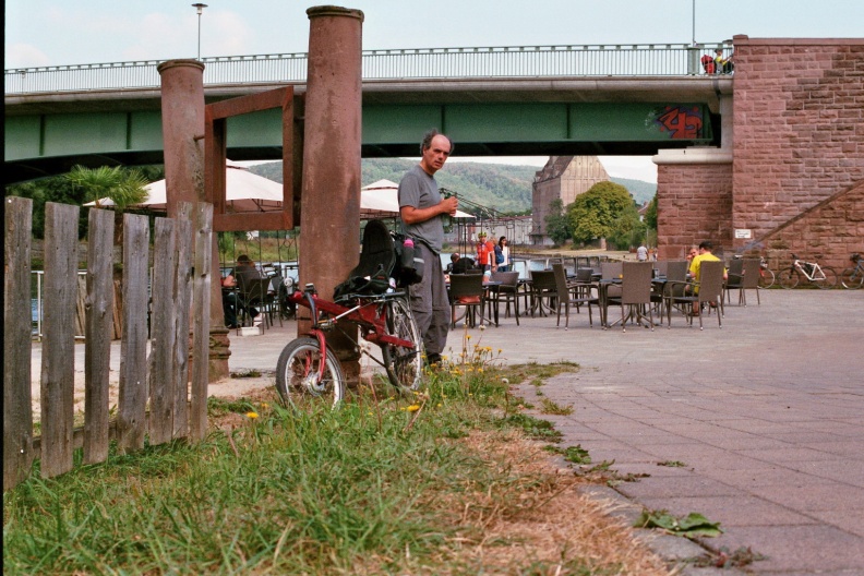Camera: Canon Eos 3000
Film: Fujifilm Superia X-tra 400 ISO flickr-m66roepers-29573732351.jpg