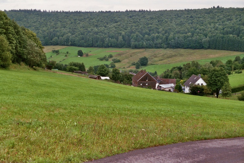 Camera: Canon Eos 3000
Film: Fujifilm Superia X-tra 400 ISO flickr-37290877715.jpg