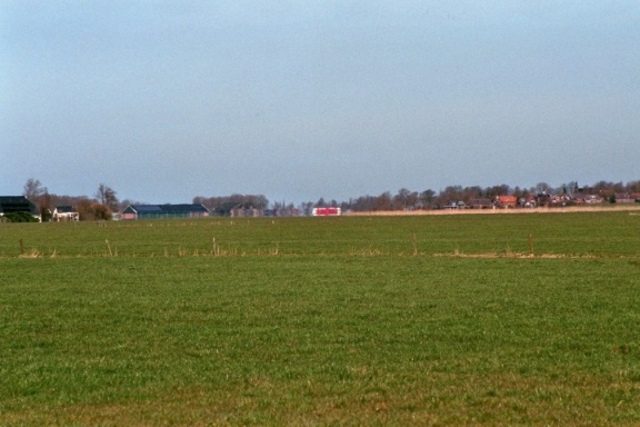 Een Stadler GTW en zijn luchtspiegeling (Fata Morgana)