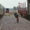 Ligfiets op het perron van de STAR in Stadskanaal