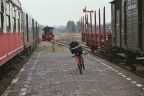 Ligfiets op het perron van de STAR in Stadskanaal