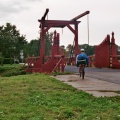 Met de ligfiets bij de brug van Oudeschans