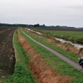 Op de ligfiets op het fietspad langs het Termunterzijldiep