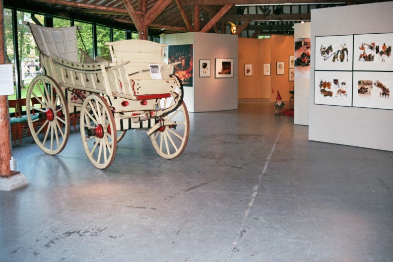30 september was de laatste dag van de Rien Poortvliet tentoonstelling in het Nationaal Rijtuigen Museum Nienoord
Camera: Canon Eos 3000
Film: Fujfilm Fujicolor C200
LEAD Technologies Inc. V1.01 imm015_16.jpg