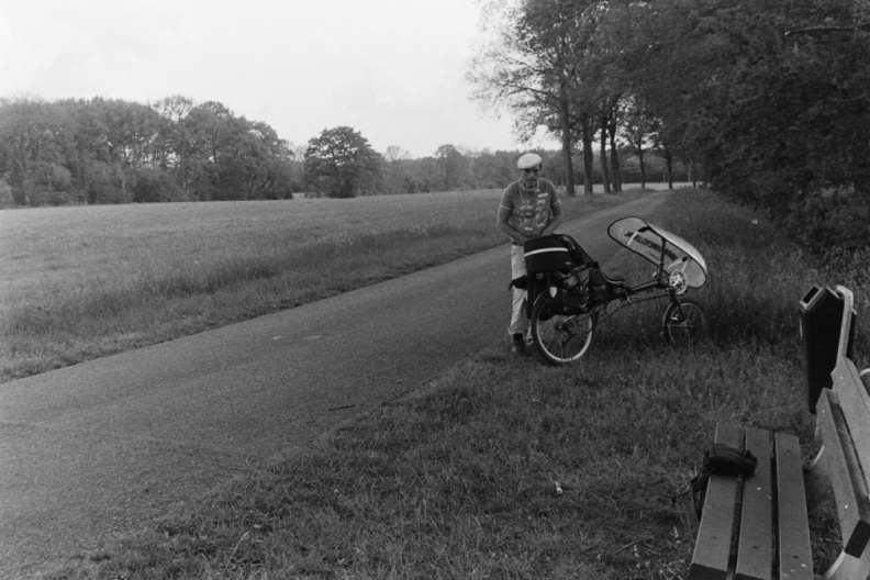 Op weg naar Hardenberg met de ligfiets een rustpauze genomen bij Grolloo Aan de Soartendijk vlakbij boswachterij Grolloo PICT0158.JPG