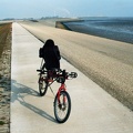 Fietspad op de dijk bij Uiteinde